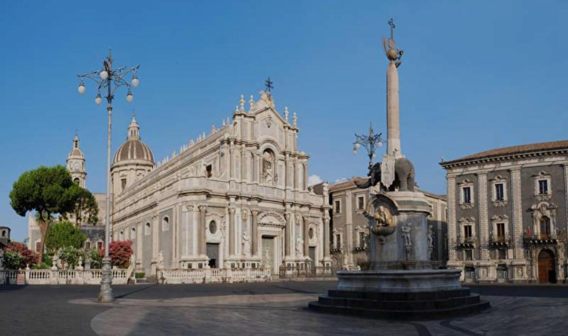 L'Albero Della Vita Catania-Fontanarossai nemzetközi repülőtér Kültér fotó